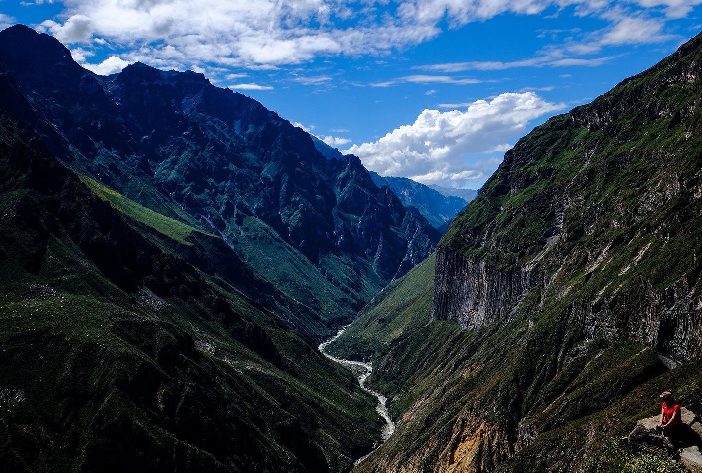 Espectacular vista del Cañón del Colca y andenerías agrícolas preincas